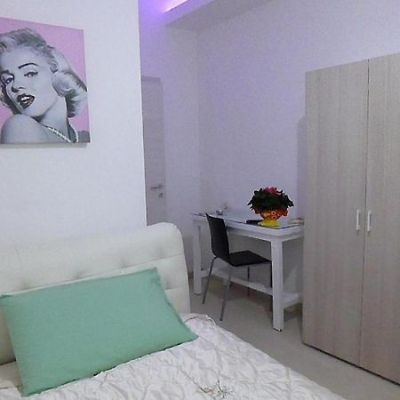 Monaco Rooms Verona Szoba fotó
